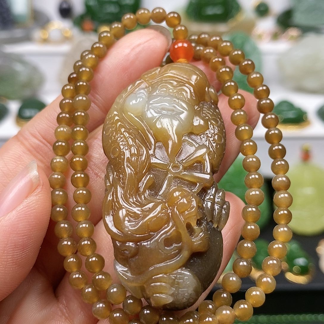 和田玉颈饰未镶嵌