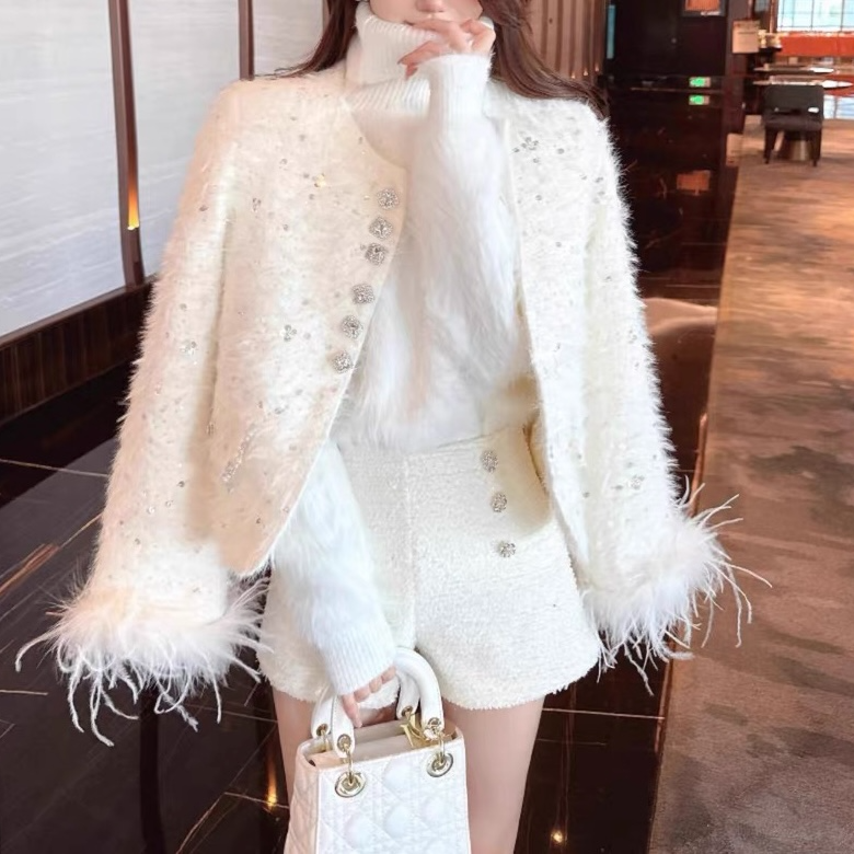 2025秋冬小香风白色珍珠亮片保暖百搭冬季法式小香风羽绒外套