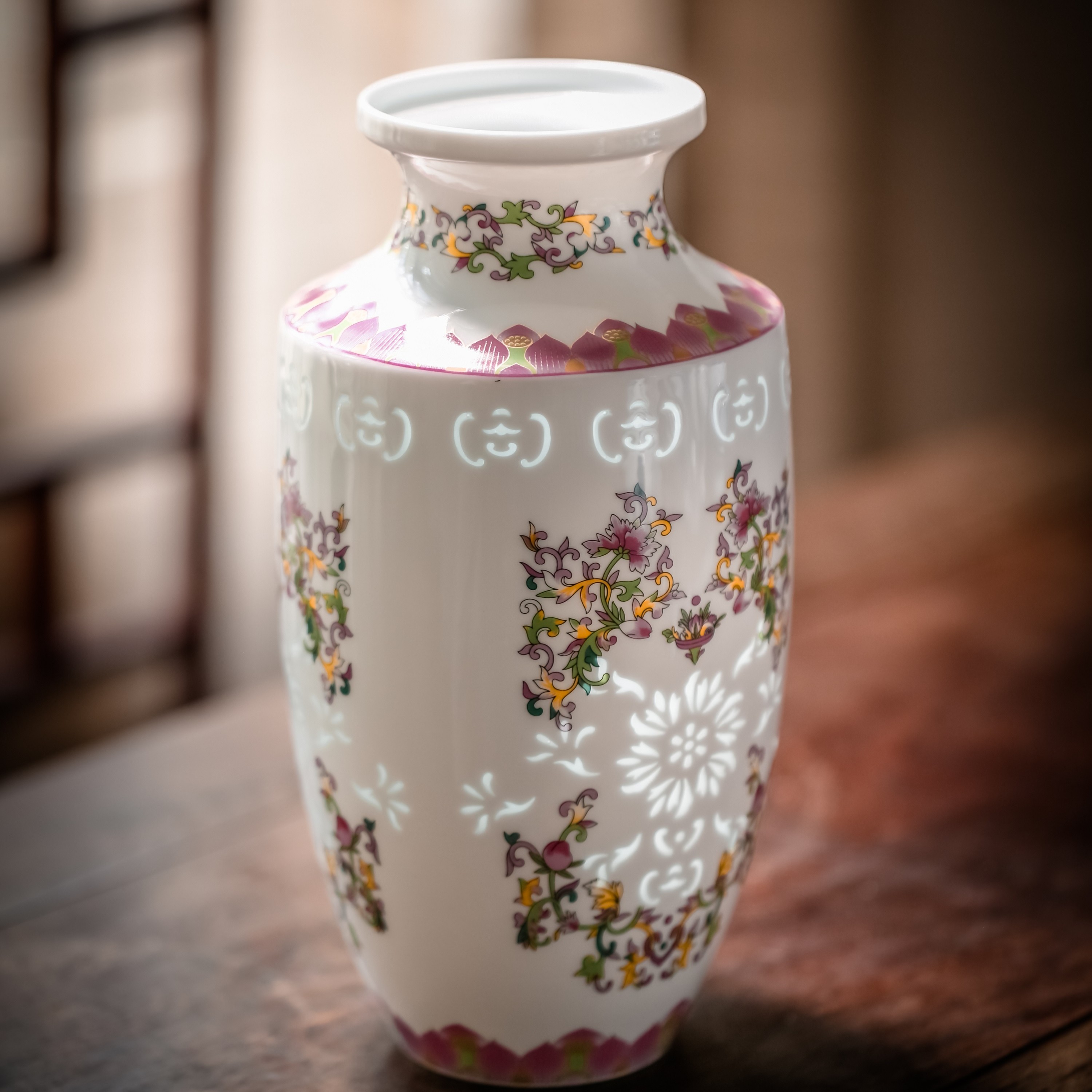 富玉【蝙蝠寿桃瓶】家用陶瓷花瓶高档粉彩中式客厅摆件插花装饰瓶