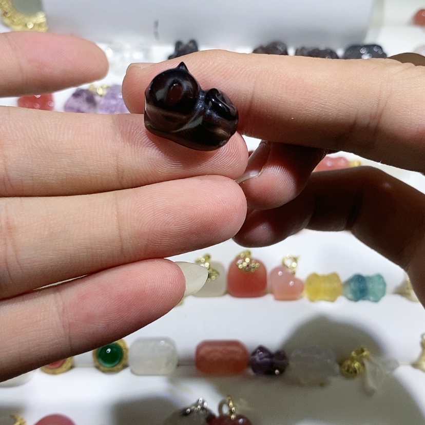 【闪购商品】玛瑙/玉髓车挂未镶嵌人**客趴趴猫