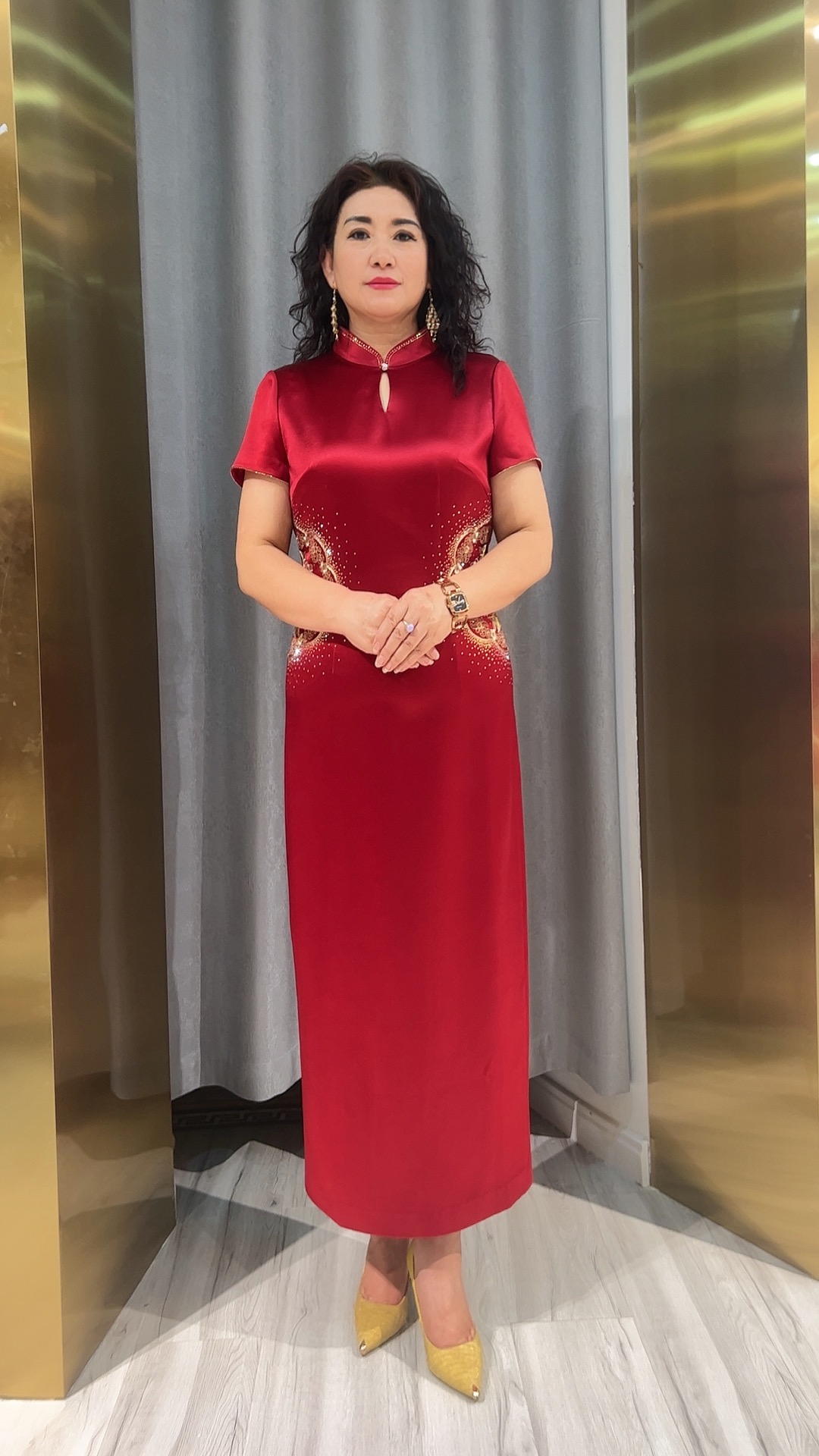 六礼高端礼服货号17027，酒红色喜妈妈喜婆婆装