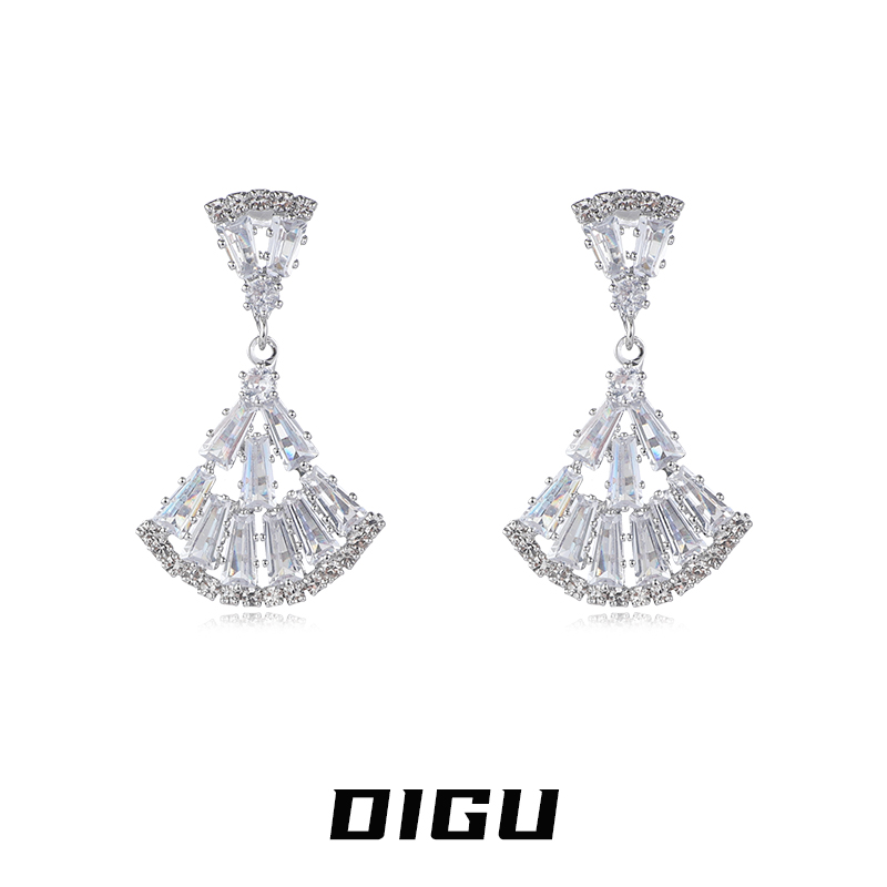 嘀咕家 铜合金合成锆石耳饰 扇形流苏耳环女长款锆石耳钉小众耳饰