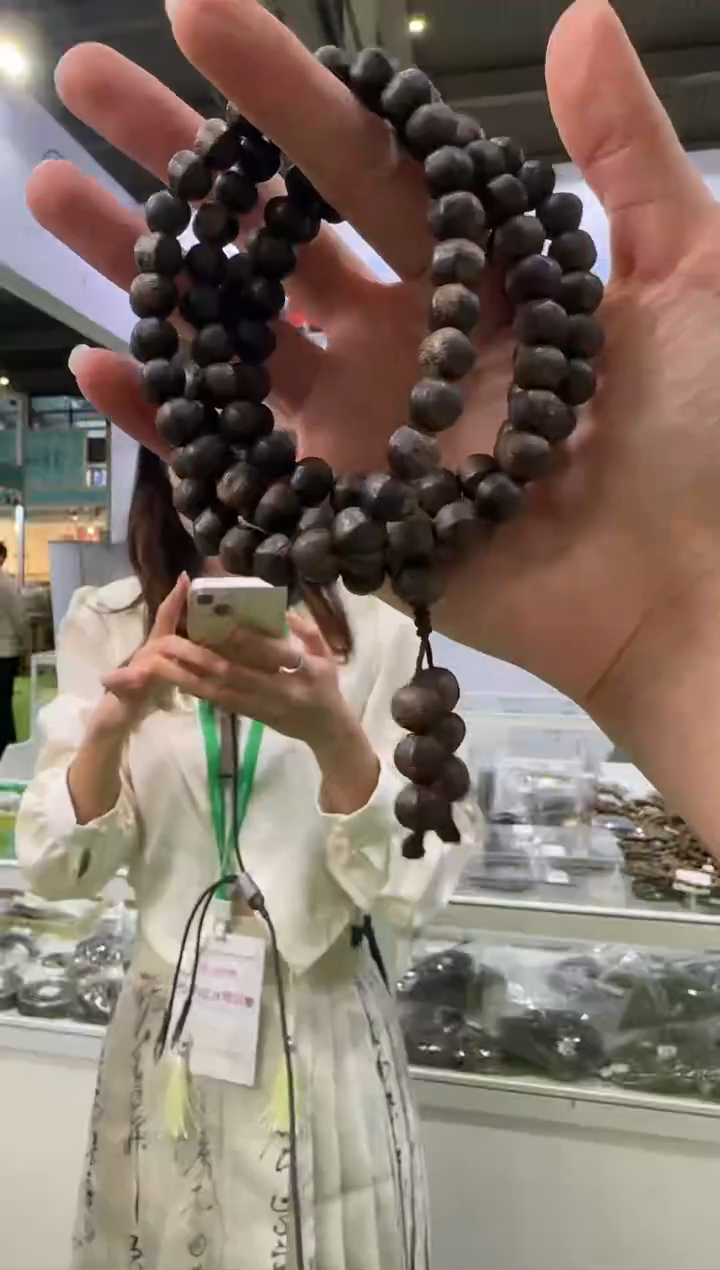 【闪购商品】沉香手串灯笼珠 29g+白露沉水浮 多样性一条