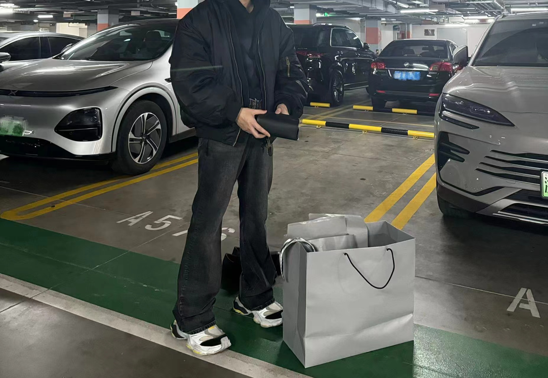 【D哥原样开发】8+24黑牛美式微喇高街水洗做旧牛仔裤