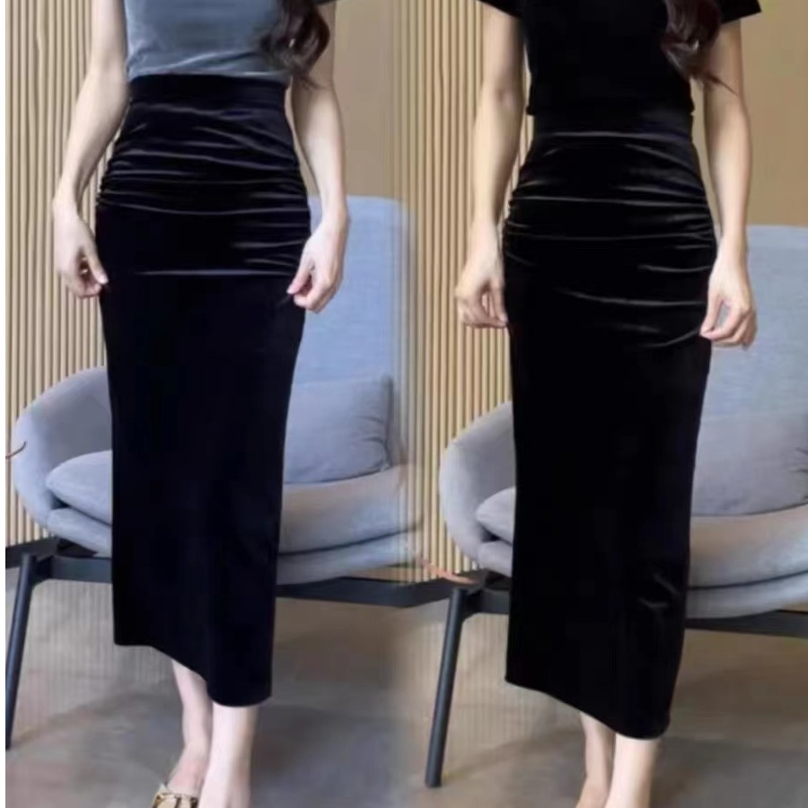 2025百搭丝绒裙新款女装修身显瘦中长款气质包臀中长款半身裙