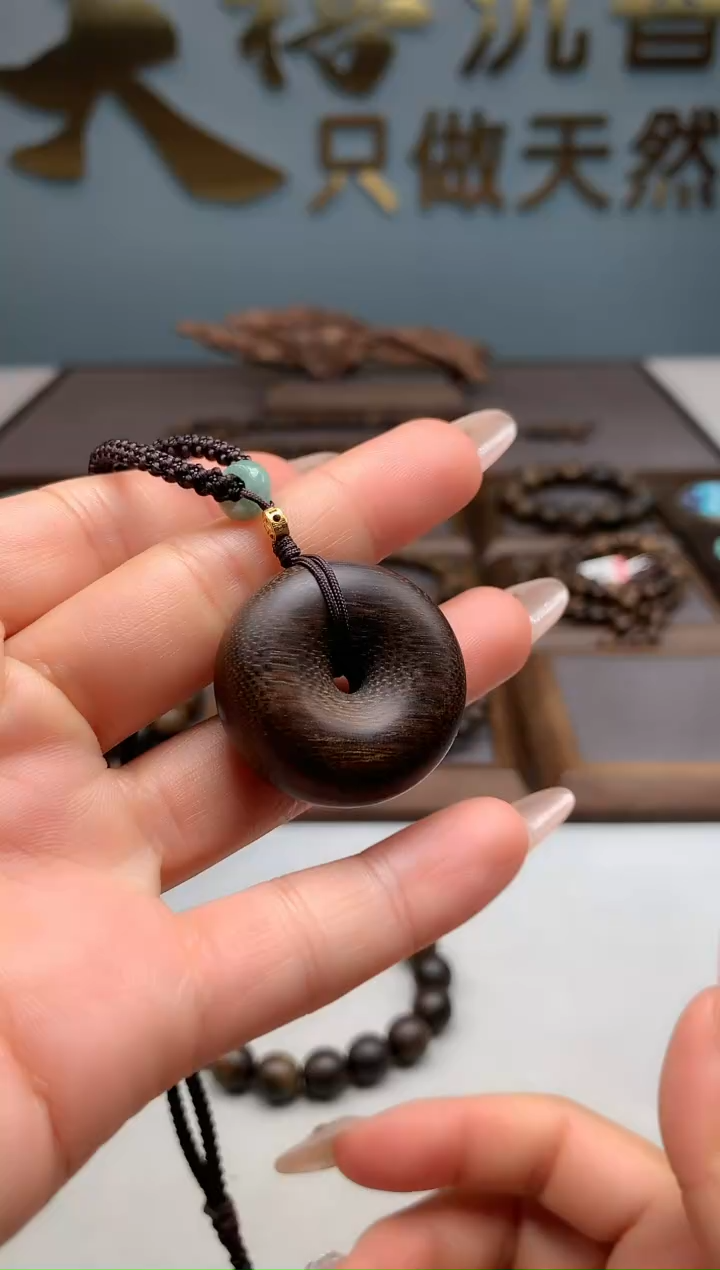 【闪购商品】沉香吊坠富森红土老料TX53261传承限量款