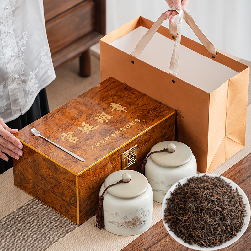 宫廷班章普洱熟茶散茶陶瓷罐礼盒装云南古树礼品茶叶陈香过年送礼