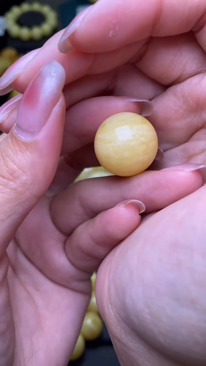 【闪购商品】琥珀裸石未镶嵌葵. 57