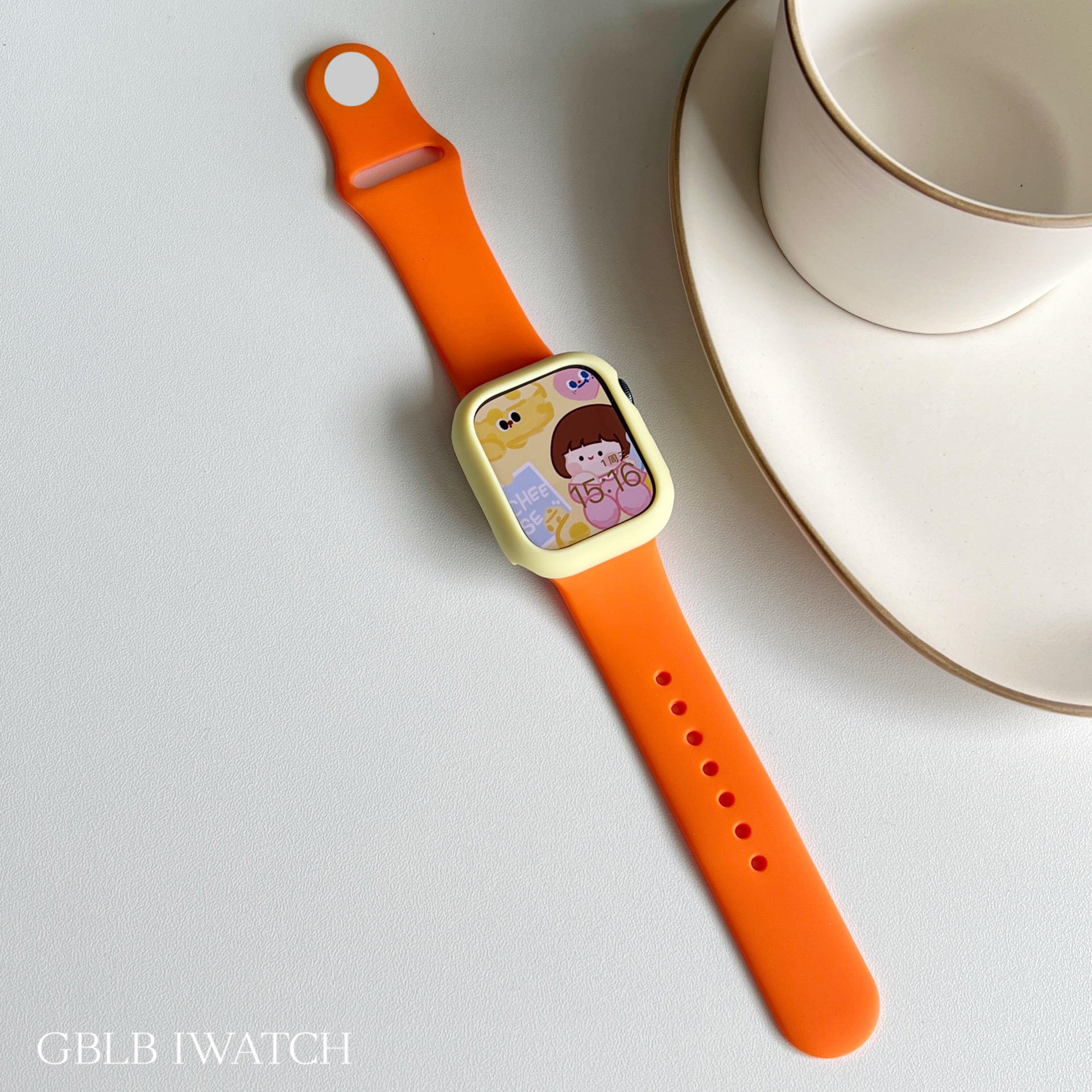 适用苹果手表带Applewatch8代硅胶表带+半包壳新颜色iWatch76se54