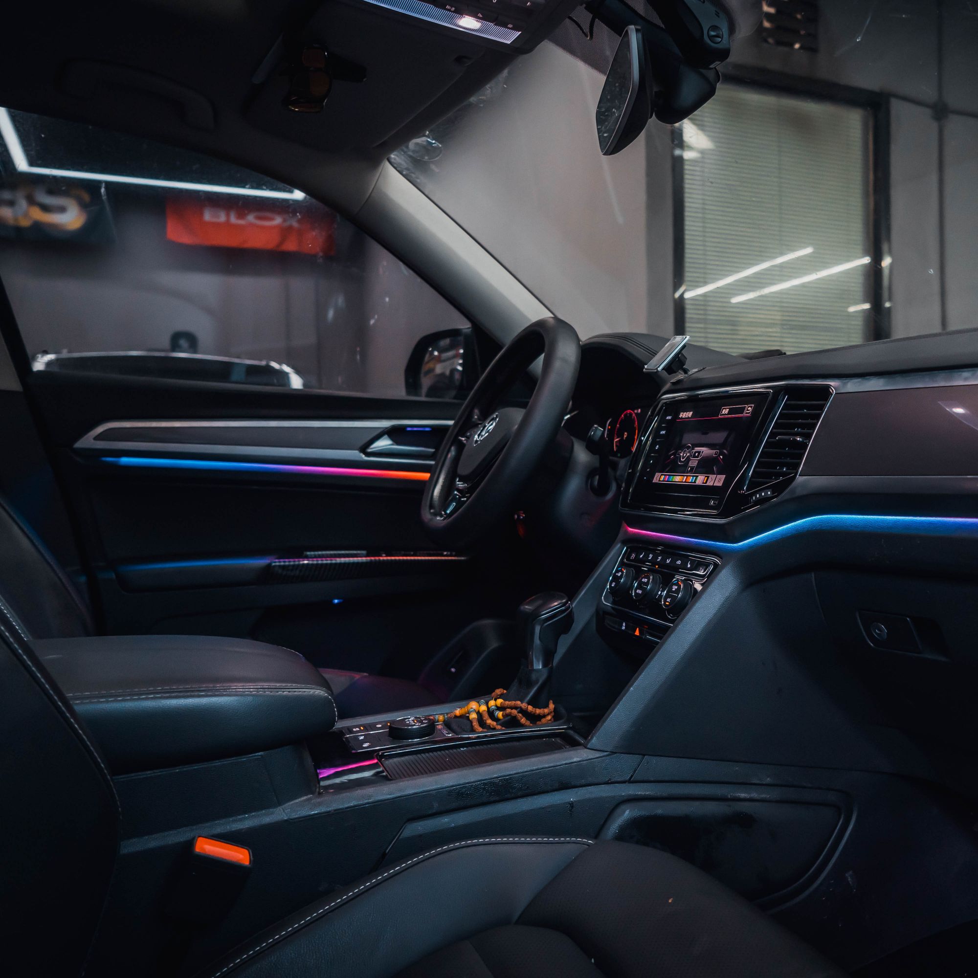 适用于大众17-20款途昂L氛围灯改装车内内饰气氛灯动态光影专用