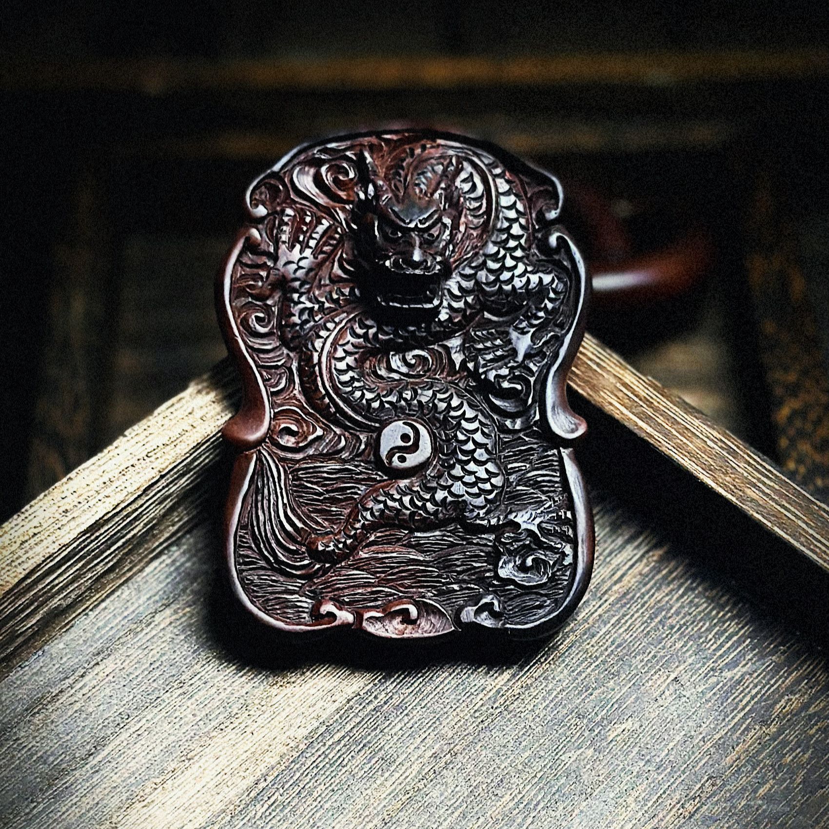 雷击枣木手工雕刻吊坠