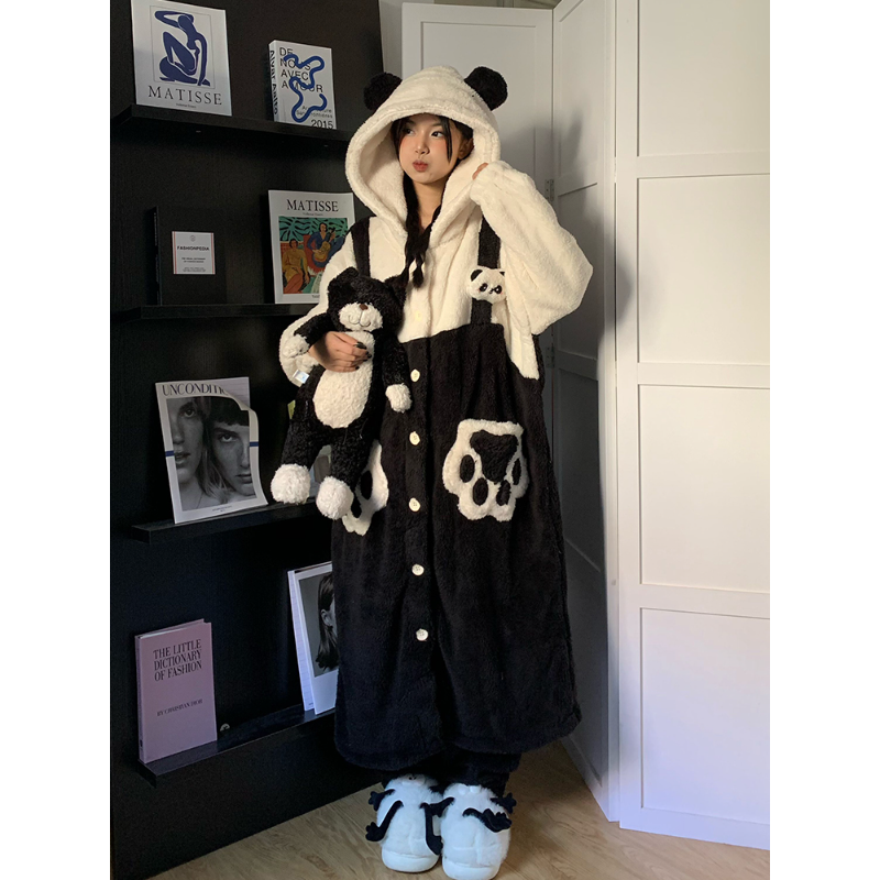 少女卡通熊猫连帽珊瑚绒睡衣女冬款新款加厚睡袍长裤家居服两件套