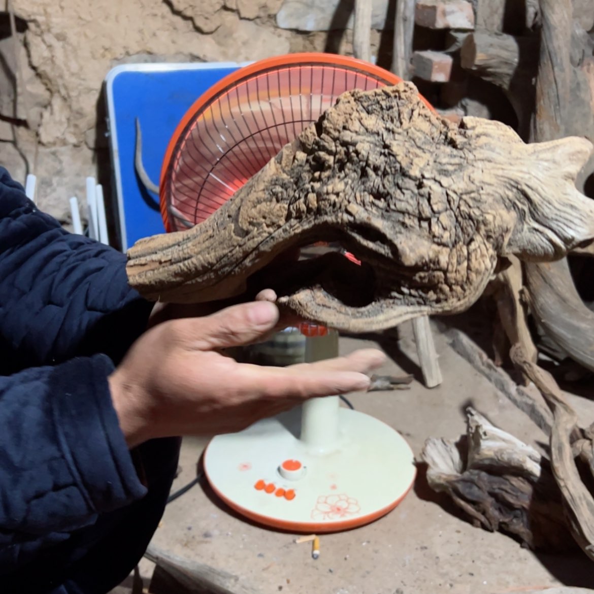 【闪购商品】崖柏根雕骑****跑