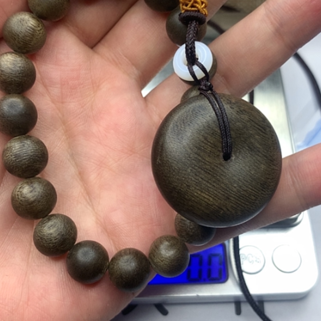 【闪购商品】沉香根雕?***保文莱1.0