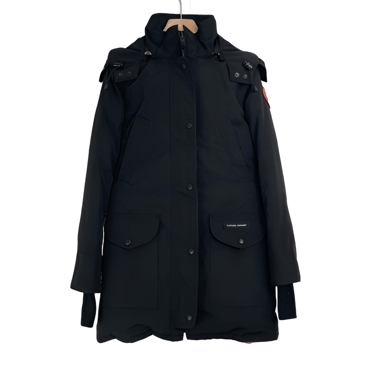 Canada Goose/加拿大鹅/xs码/黑色收腰派克羽绒服女款/95新/6240