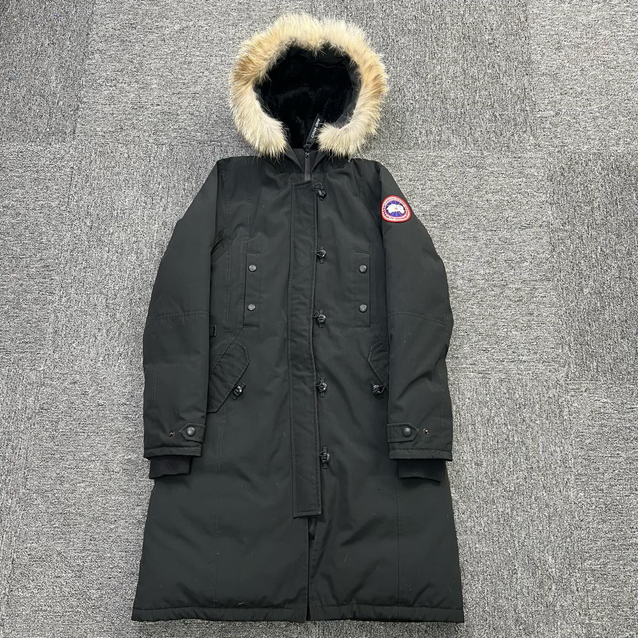 Canada Goose/加拿大鹅/xs码/纽扣女款派克羽绒服/如图/95新06890