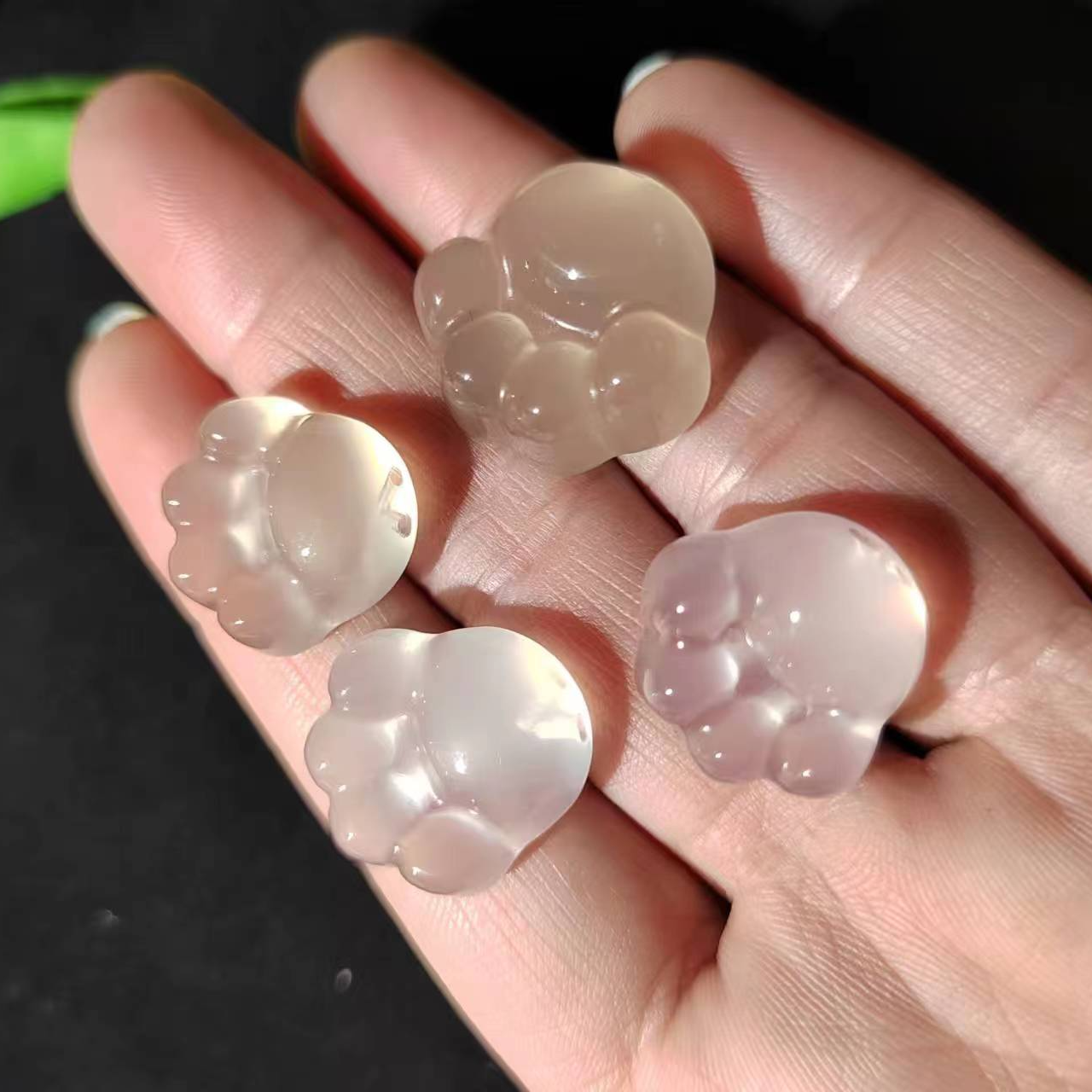 冰种马料玉髓小熊掌玉石小吊坠版玉石小猫爪吊坠冰透