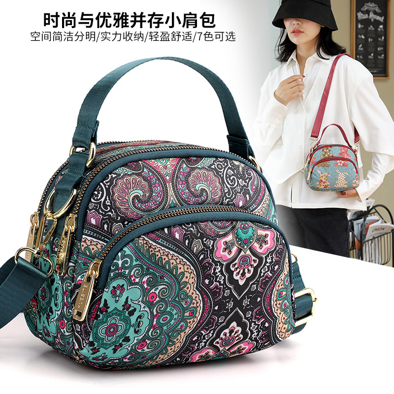 迷你小包包手机包时尚斜跨包中老年妈妈包防水小包逛街包女零钱包