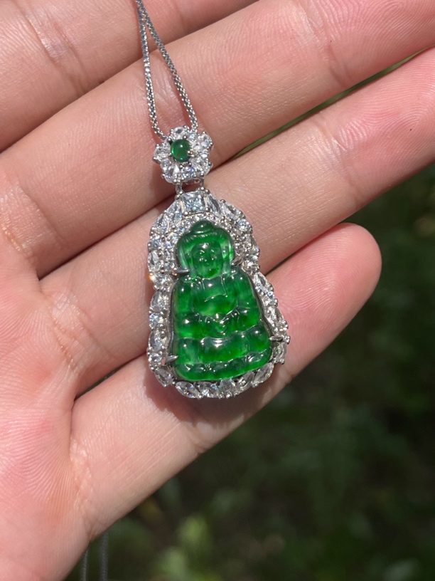 天然翡翠观音吊坠（银镶）