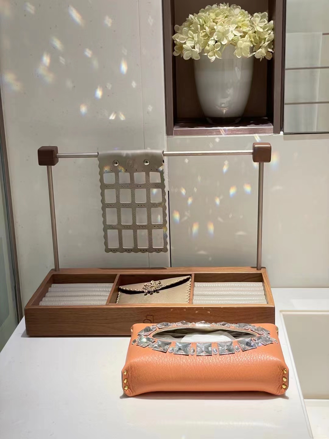 DICKSON伊妮长形纸巾盒 现代轻奢皮质 水晶手工 纸巾盒