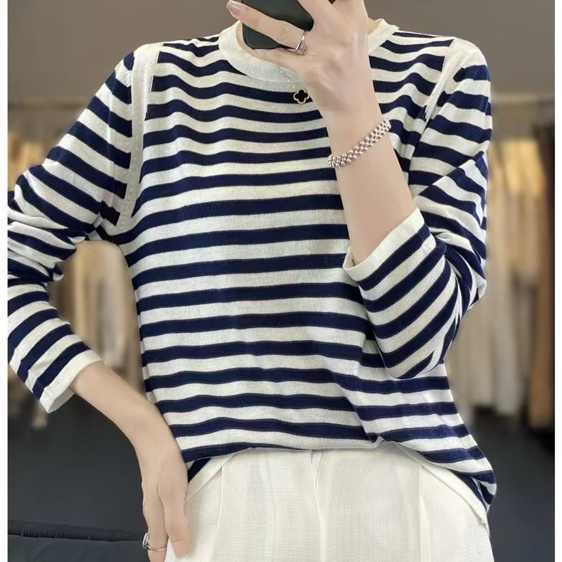 新款条纹时尚长袖上衣针织打底衫150