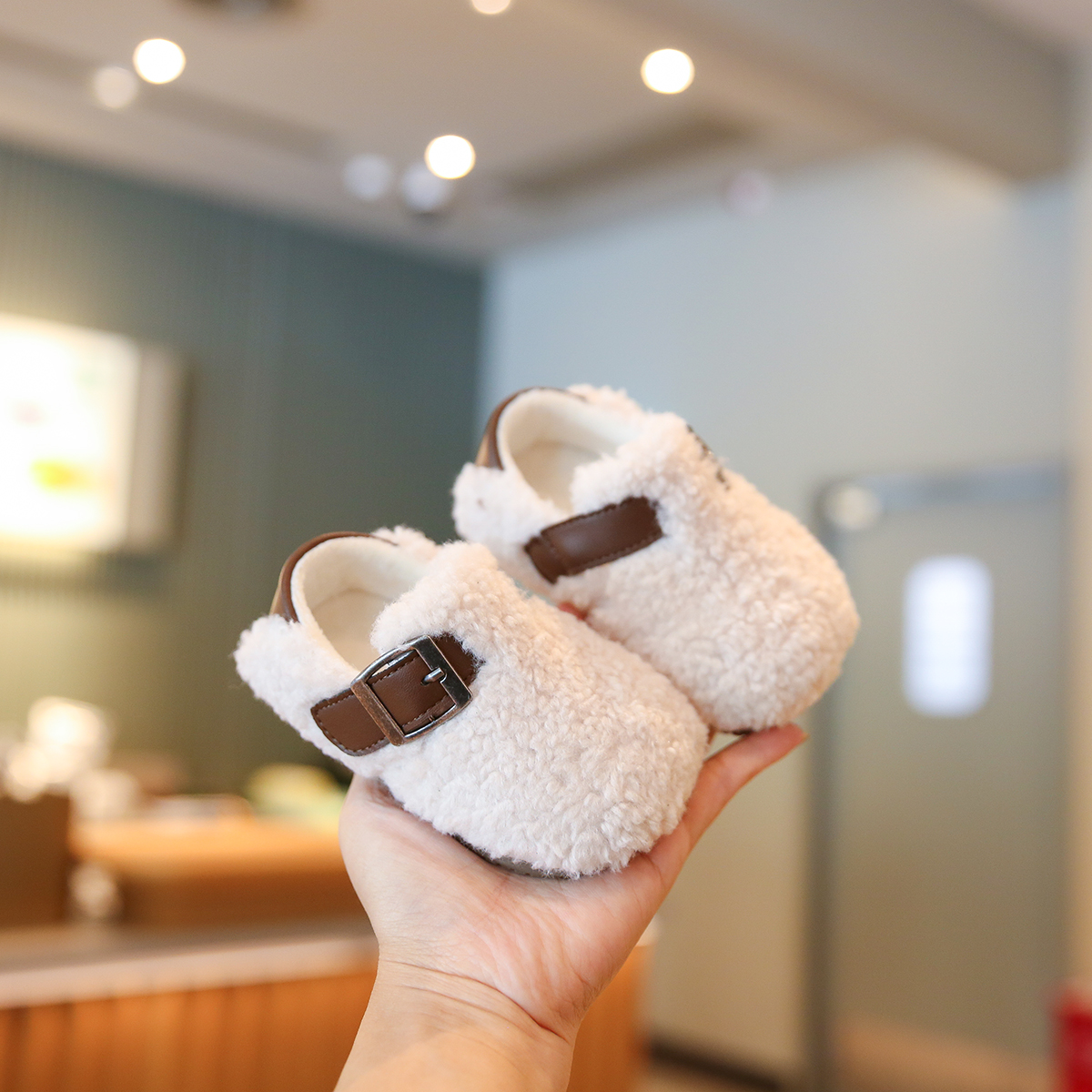 宝宝毛毛鞋婴儿棉鞋保暖女宝公主鞋冬季小女童软底学步鞋幼儿鞋子