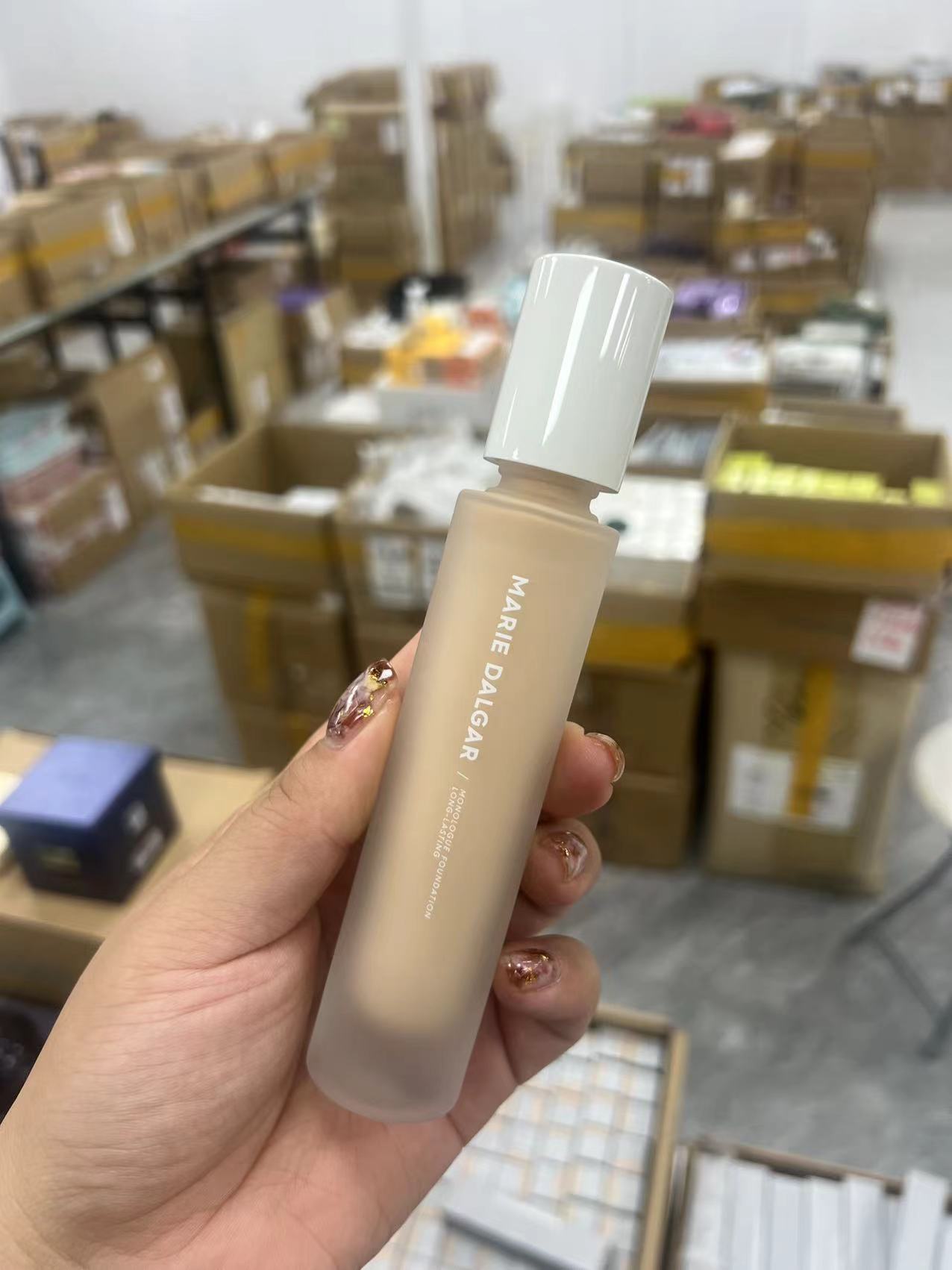 自由独白粉底液.