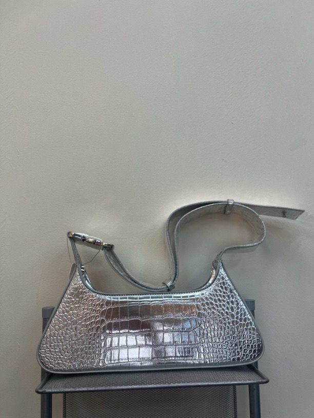 （671-700）二姐女包—百搭-时尚-小众-单肩-软面-设计师-轻奢