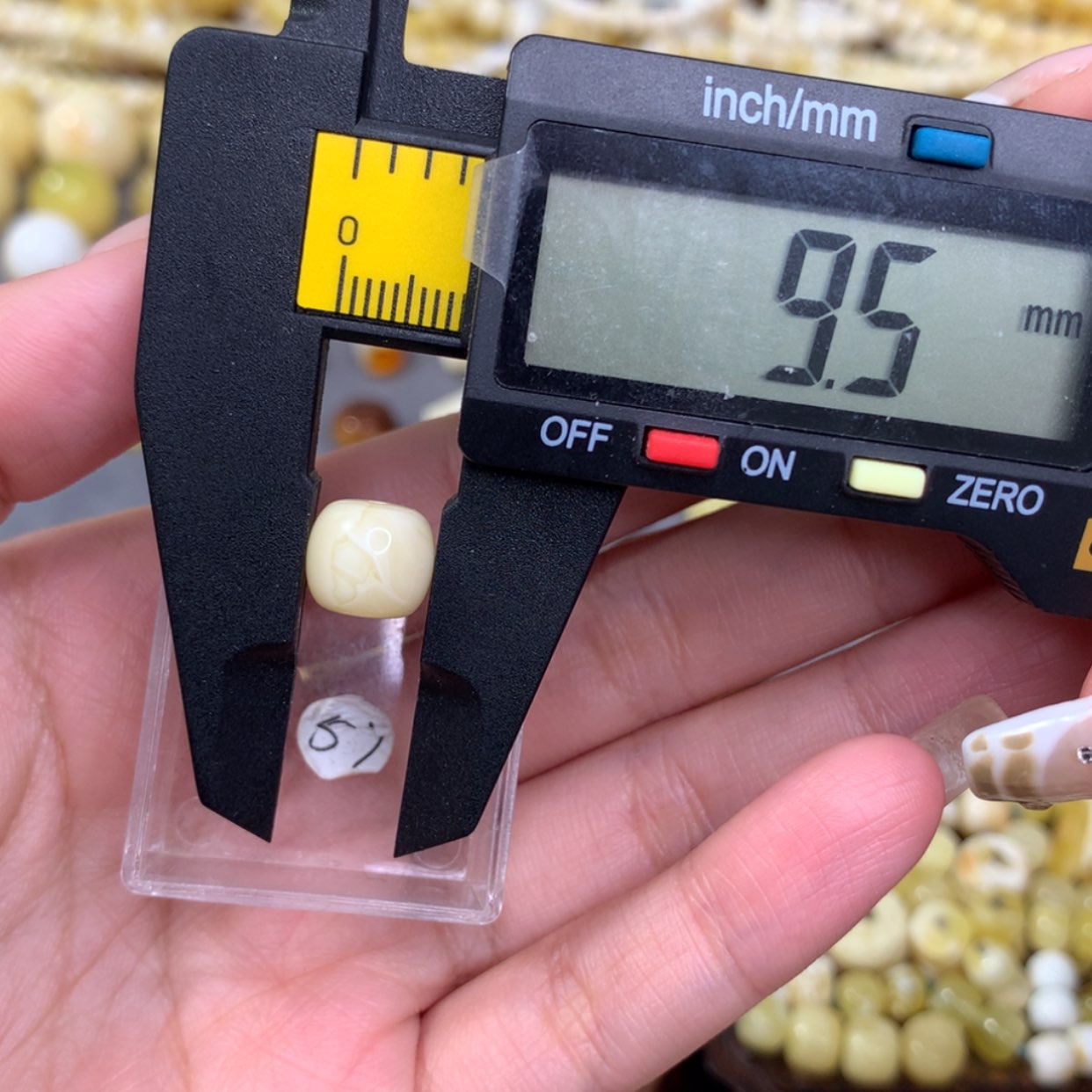 【闪购商品】琥珀裸石未镶嵌