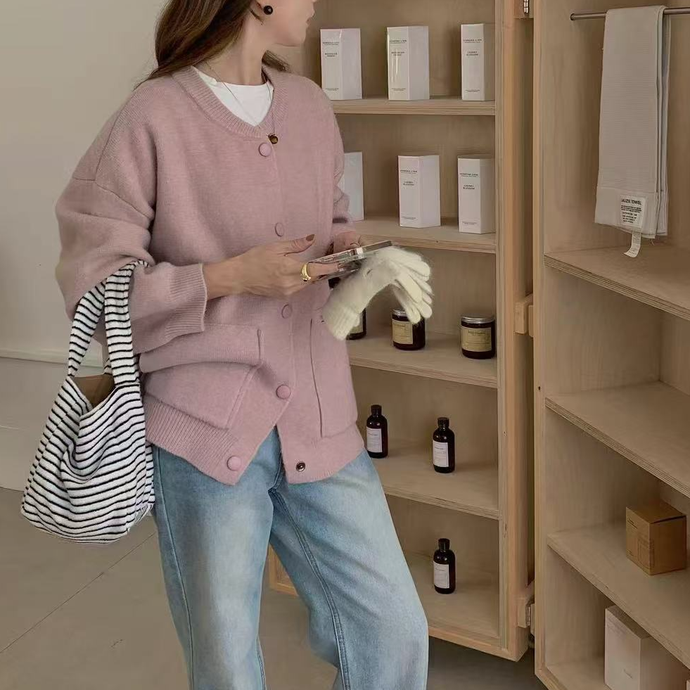 朵儿定制 粉色圆领排扣毛衣开衫外套 IC62