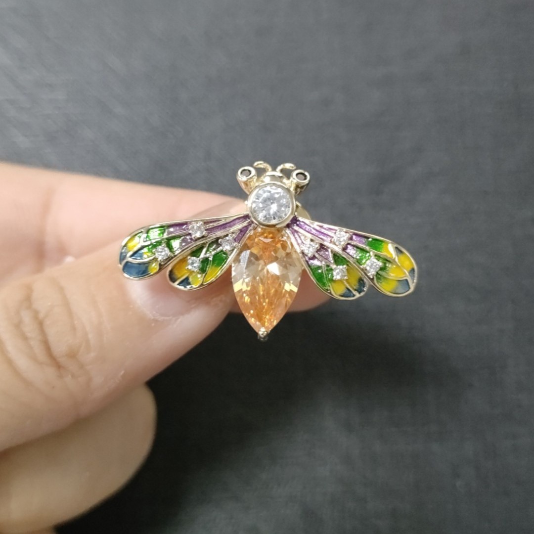 铜合金合成锆石胸针 MN698迷你黄蜜蜂领针