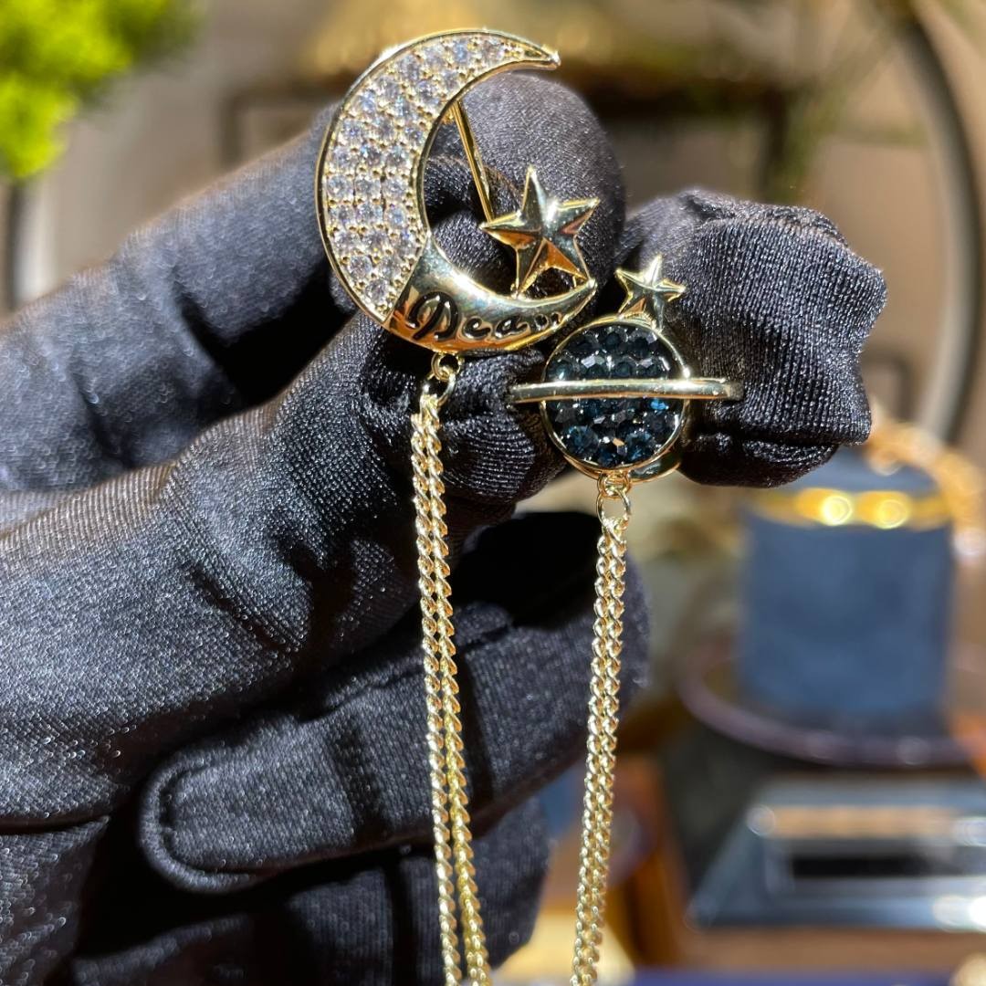 铜合金合成锆石胸针 MN109星月流苏胸针