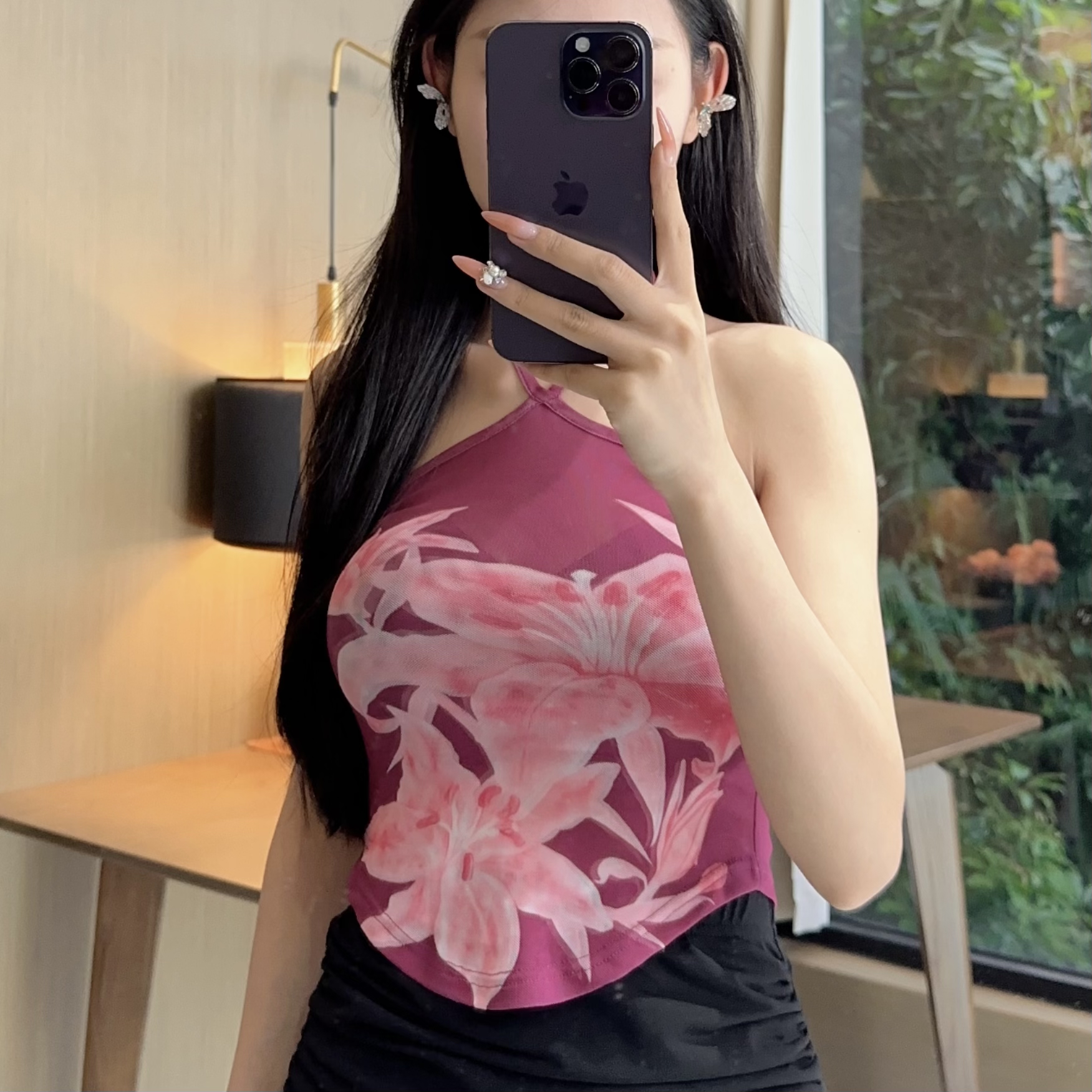 气质女人味轻奢时尚挂脖吊带无袖定位花紫金花语修身百搭小上衣