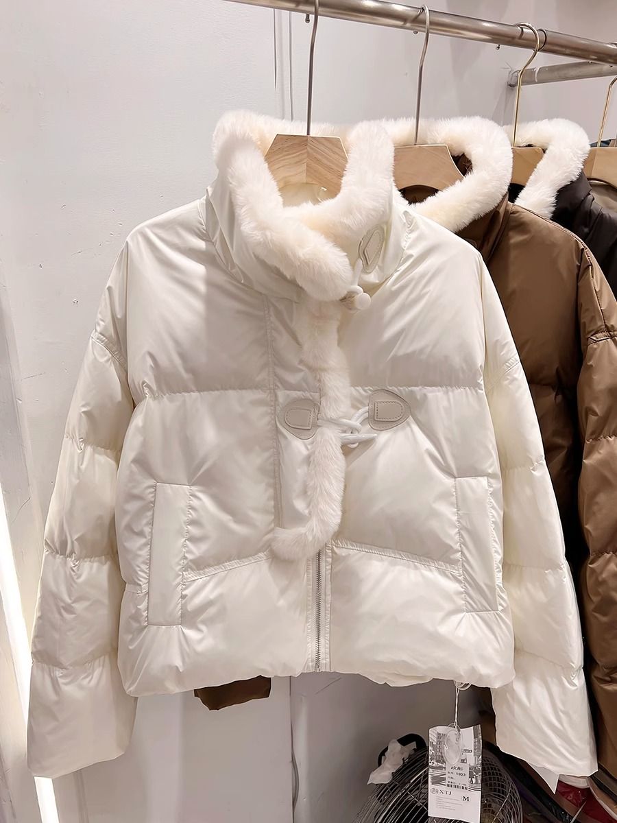 2023新款韩国修身显瘦立领毛毛拼接牛角扣加厚白鸭绒短款羽绒服女