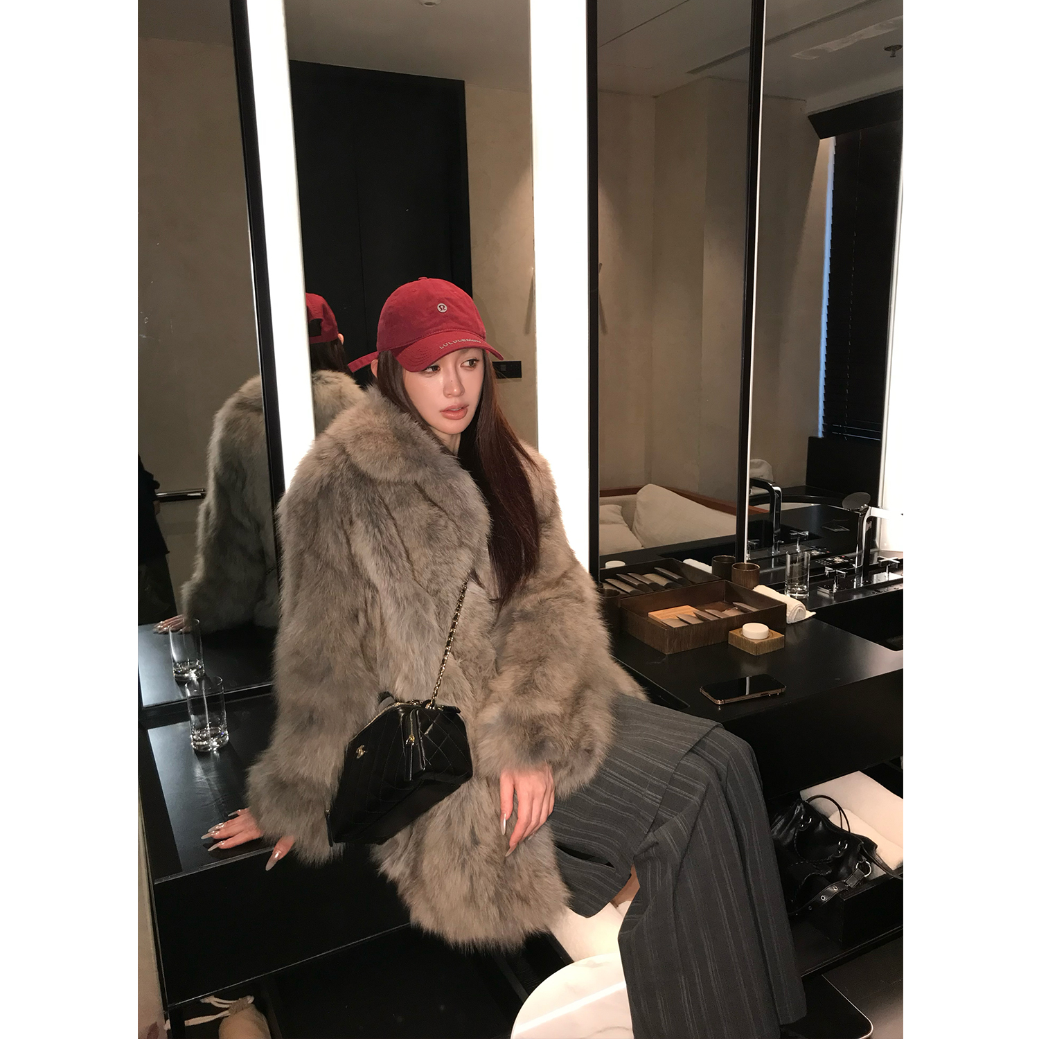 【獨家定染】“星尘律动”芬兰进口SAGA狐狸毛腹毛整皮皮草外套女