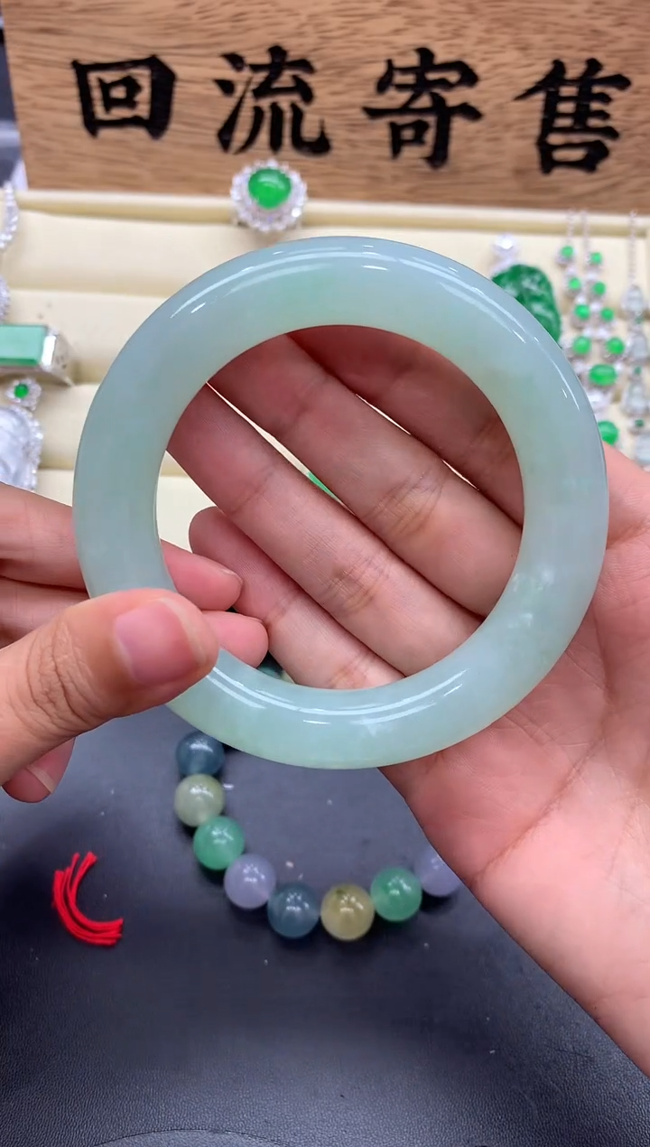 【闪购商品】翡翠手镯未镶嵌543-多人