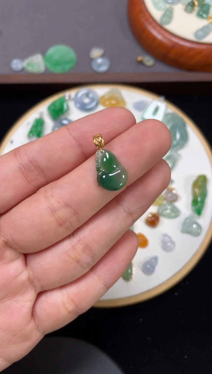 【闪购商品】翡翠吊坠(不含链)18K金镶嵌一个  JK425