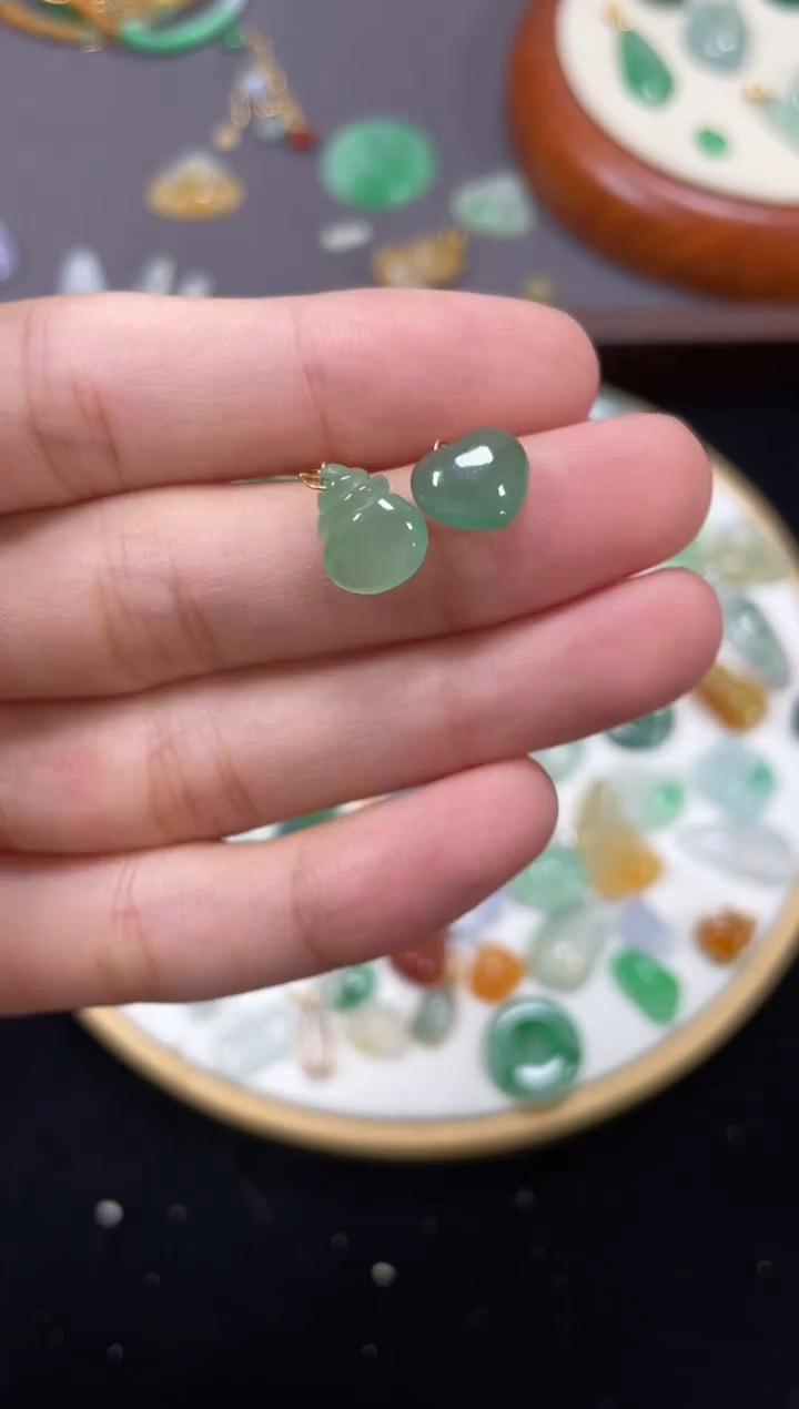 【闪购商品】翡翠吊坠(不含链)18K金镶嵌2个JK301