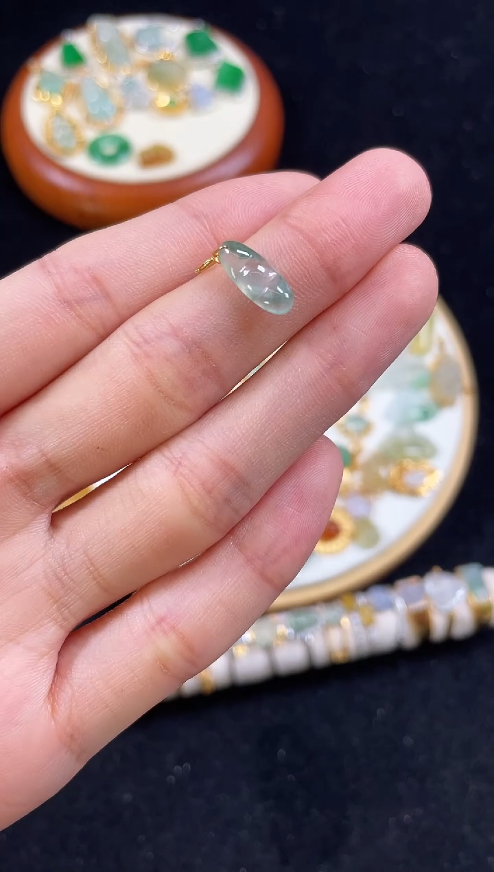 【闪购商品】翡翠吊坠(不含链)18K金镶嵌一个  JK433