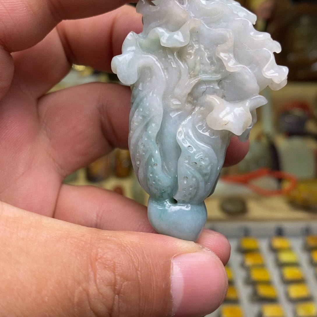 翡翠颈饰未镶嵌白菜2