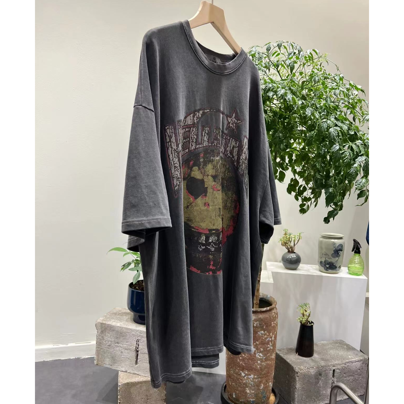 韩国时尚黑化笑脸体恤（no退no换）