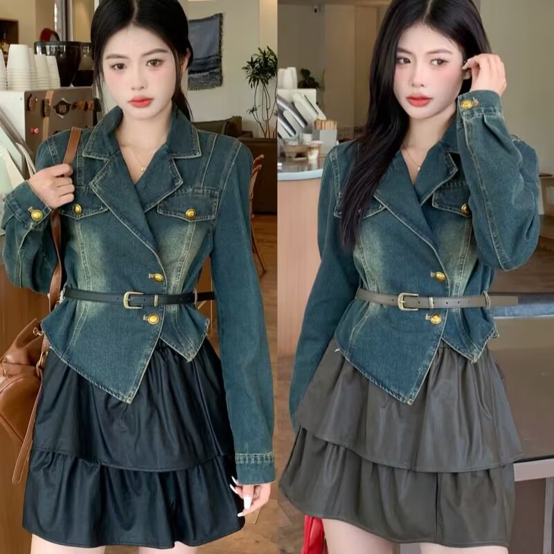 2024秋款新款港味翻领洋气减龄牛仔长袖+皮质松紧腰蛋糕裙