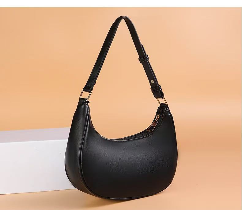 【小筑】5号带盖月牙女士单肩包手提百搭时尚