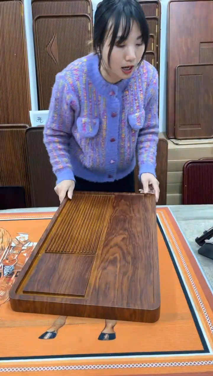 【闪购商品】柯木115-60*35*4品意