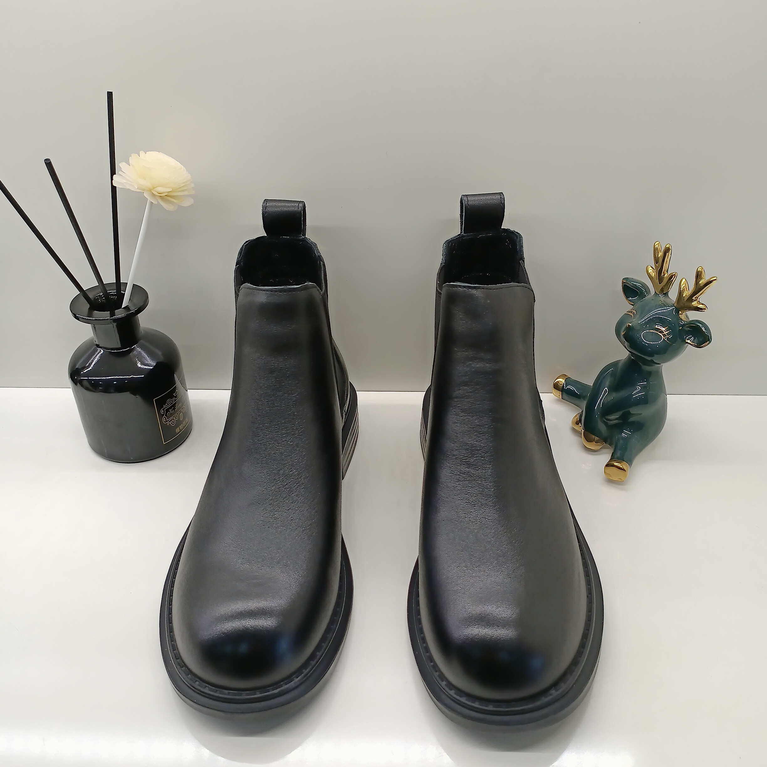 （橡胶底平跟）新款品质女式烟筒靴头层牛皮百搭款1502黑色