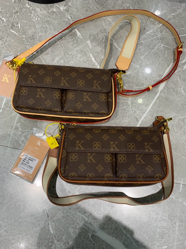 【七七】爆款UK女包2024秋冬新款腋下斜挎包小包斜挎包优酷迪斯