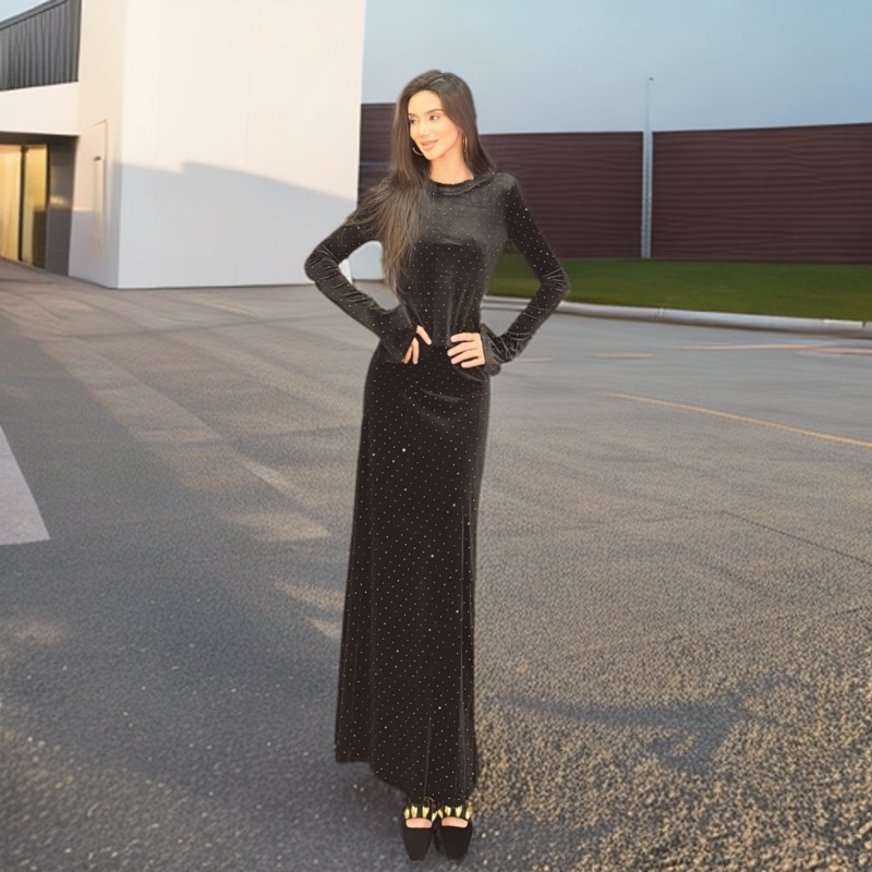 【MADANIYAT专属】新款烫钻金丝绒两件套时尚休闲轻奢洋气+新疆包邮