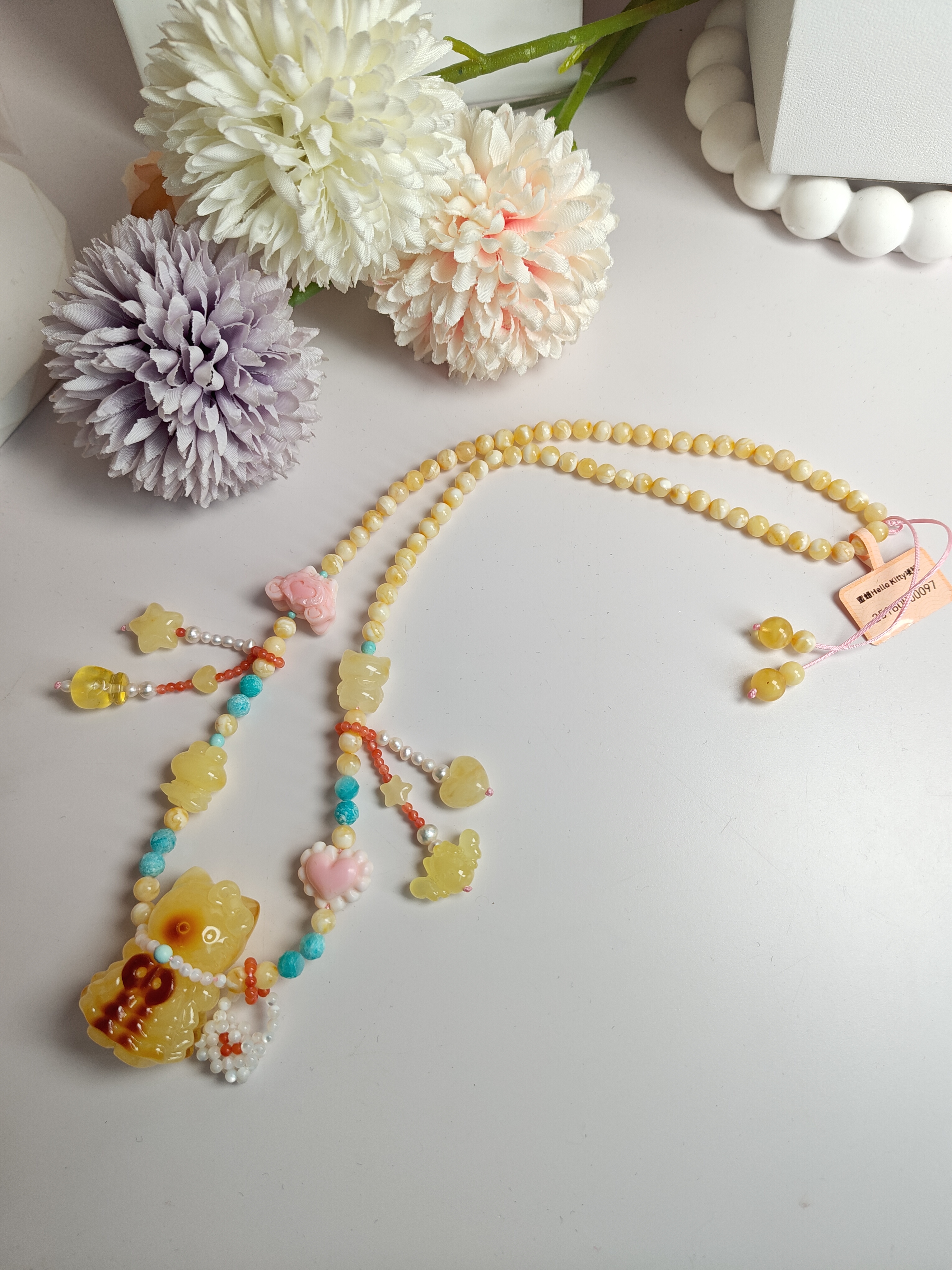 天然琥珀蜜蜡雕刻件，蜜蜡HelloKitty款项链