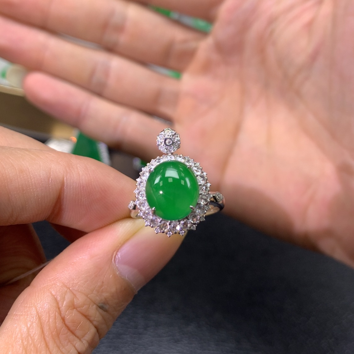 【闪购商品】翡翠戒指18K金镶嵌