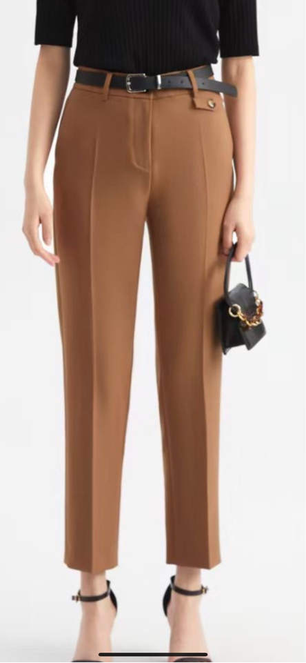 姚领YAOLY咖色烟管裤 好穿百搭 面料挺括 版型立体时尚而简约